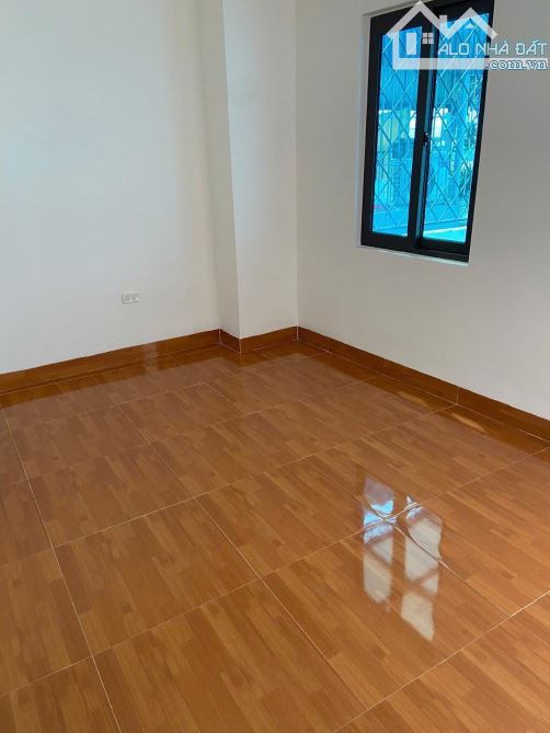 HIẾM, RẺ, ĐẸP, BÁN NHÀ 50M 6 TẦNG, GARA, THANG MÁY, LÔ GÓC, GIANG BIÊN, CHỈ  HƠN 9 T - 6