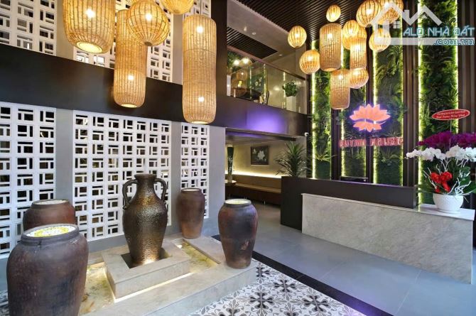 Bán gấp tòa nhà kế Vạn Hạnh Mall Quận 10 DT 10,5m x 21m 1 hầm 7 lầu cho thuê 200tr, 72 tỷ - 6