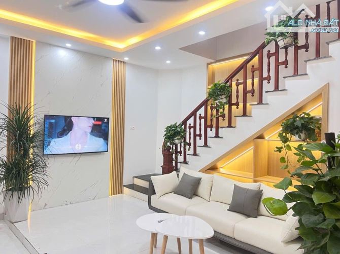 NHÀ DÂN XÂY 3 TẦNG, 40M, Ô TÔ TRÁNH CÁCH NHÀ 10M, NHỈN H 5 TỶ GẦN KĐT AN KHÁNH, HOÀI ĐỨC - 6