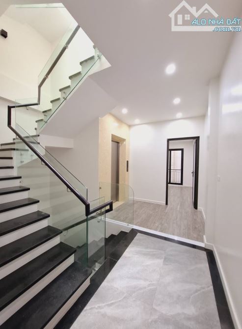 MẶT PHỐ 90M, 6 TẦNG, THANG MÁY NHẬP KHẨU, VỈA HÈ Ô TÔ TRÁNH,  THOÁNG TRƯỚC SAU, KINH DOANH - 6