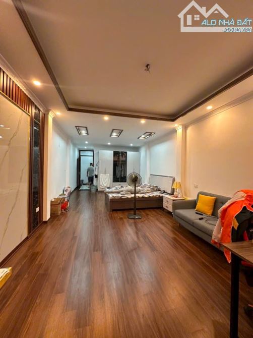 BÁN GẤP NHÀ 7 TẦNG THANG MÁY Ô TÔ TAM TRINH- LĨNH NAM 72M 16.5 TỶ - 6