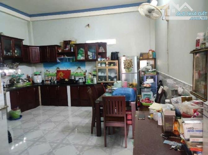 MẶT TIỀN Nhà 3 tầng đường THẠNH LỘC 41 phường THẠNH LỘC, Q12 dt 90m2 (5mx23m) 💵 6,5tỷ. - 6