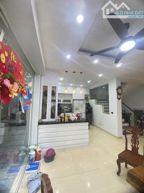 Bán nhà khu đô thị Việt Hưng 198m2 xây 4 tầng , gara ô tô , vỉa hè rộng đường ô tô tránh - 6