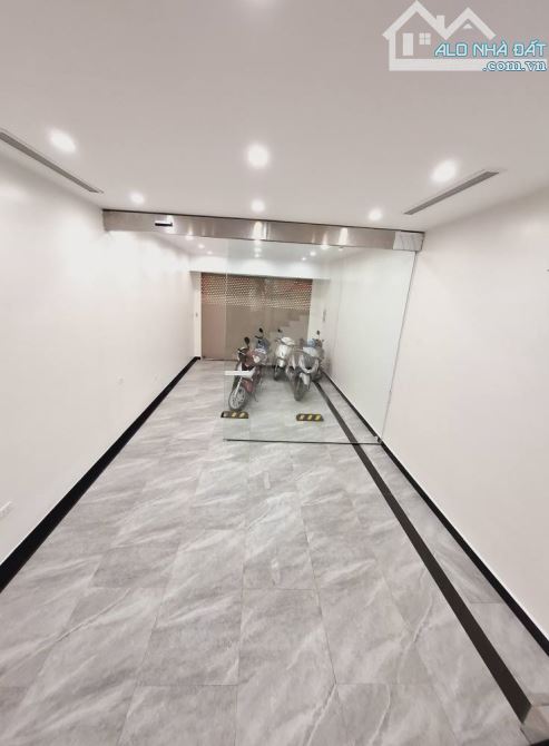 MẶT PHỐ 90M, 6 TẦNG, THANG MÁY NHẬP KHẨU, VỈA HÈ Ô TÔ TRÁNH,  THOÁNG TRƯỚC SAU, KINH DOANH - 7