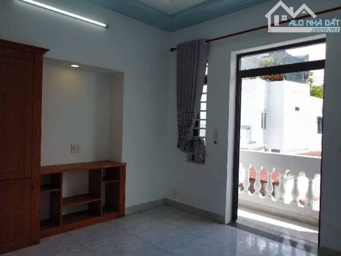 Nhà 3 tầng 1/ đường NGUYỄN ẢNH THỦ, phường HIỆP THÀNH, Q12, dt 71m2 (4,2mx16m), 5,1Tỷ - 7