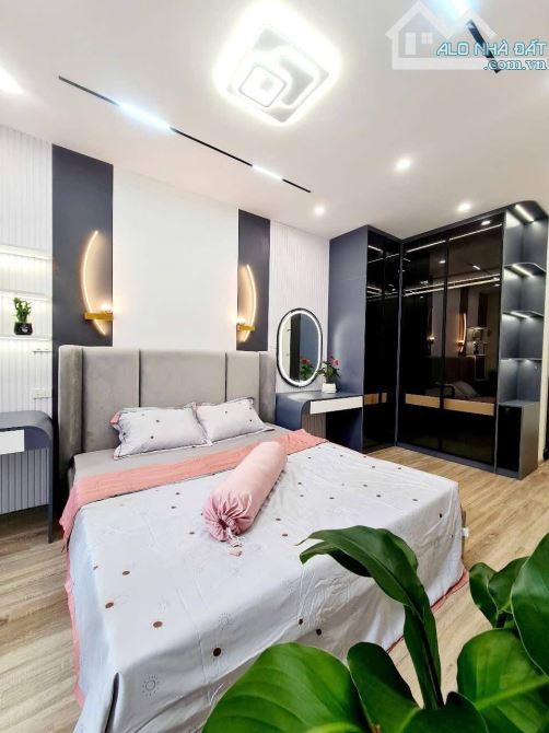 BÁN NHÀ ĐỘI CẤN, 43M2, MT 4M, 5 TẦNG, CÁCH PHỐ 50M, 2 THOÁNG TRƯỚC SAU, GIÁ 9 TỶ, NT ĐẸP - 8
