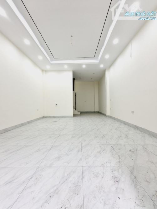 Nhà dân mới xây 5 tầng, 41m ô tô qua nhà, thang máy nhập khẩu, gần chợ Hà Đông - 8