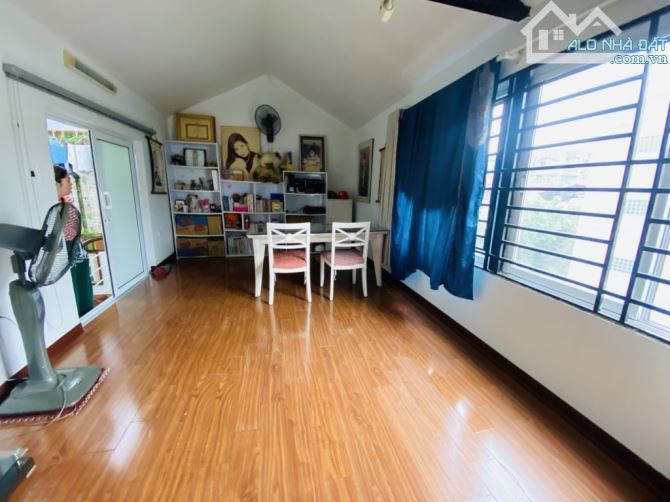 Cân bán nhà đẹp 2 mặt tiền khu phố Trần Khát Chân - 9