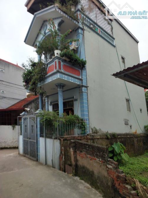 Nhà dân xây 3 tầng, ngõ thông ô tô đỗ cửa tại Đan Khê-Di Trạch, diện tích 50m2, giá 5.9 tỷ