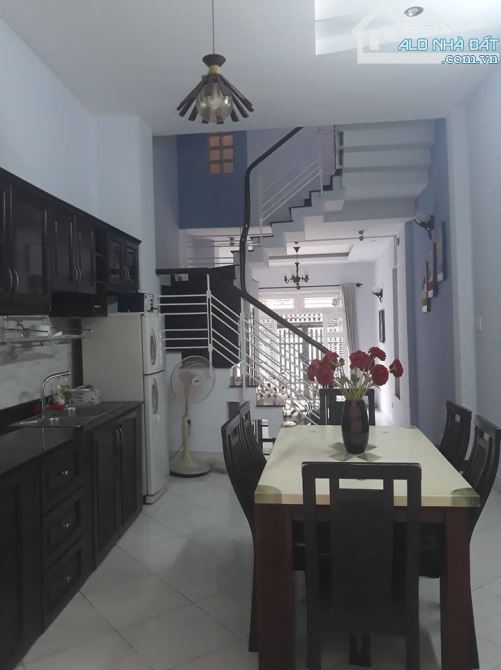 Cơ Hội Đầu Tư: Nhà 5 Tầng Thanh Đa 109m2– Hẻm Xe Hơi 6m, Thu Nhập Ổn Định – 16,2 Tỷ