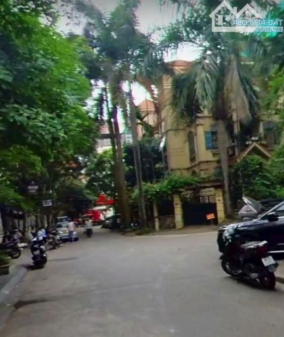 BÁN NHÀ LIỀN KỀ, PHÂN LÔ – VỈA HÈ – TRUNG YÊN , CẦU GIẤY- S= 98M2 - GIÁ 27.5 TỶ.