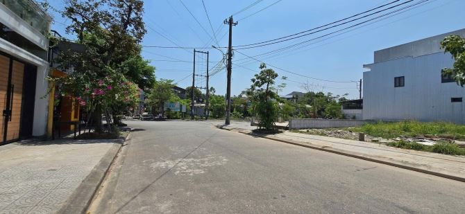 CẦN BÁN ĐẤT 2 MẶT TIỀN KQH BÀU VÁ - ĐỒNG KHỞI