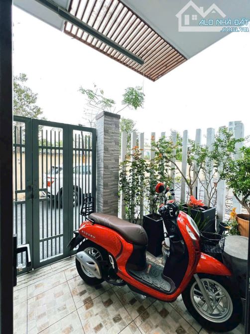 Mình cần bán nhà 3 tầng 2 mặt kiệt ôtô Nguyễn Công Trứ , Quận Sơn Trà , TP. Đà Nẵng ⭐⭐⭐⭐⭐
