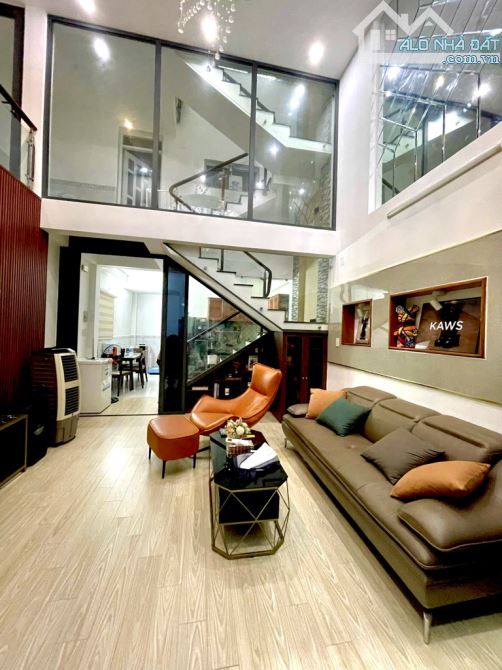 Nhà 3 tầng Mặt tiền đường TRUNG MỸ TÂY 1, phường TMT, Q12, dt 146,4m2 (6mx25m) 💰9,8Tỷ