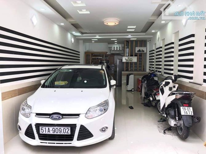 Đầu tư thông minh: Nhà 109m², 5 tầng, giá 15,9 tỷ, vị trí hẻm xe hơi Bình Quới
