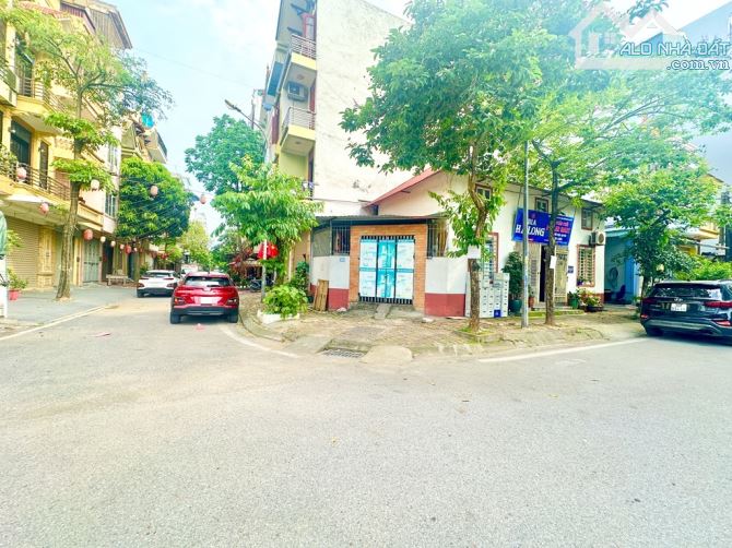 BÁN ĐẤT HOÀNG QUỐC VIỆT- Ô TÔ TRÁNH, LÔ GÓC 2 MẶT TIỀN- 110M2, MẶT TIỀN 10M_ GIÁ 24 TỶ