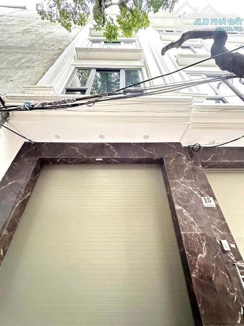 Bán nhà Bùi Sương Trạch: 6 tầng hiện đại, diện tích lý tưởng, giá tốt nhất thị trường!"