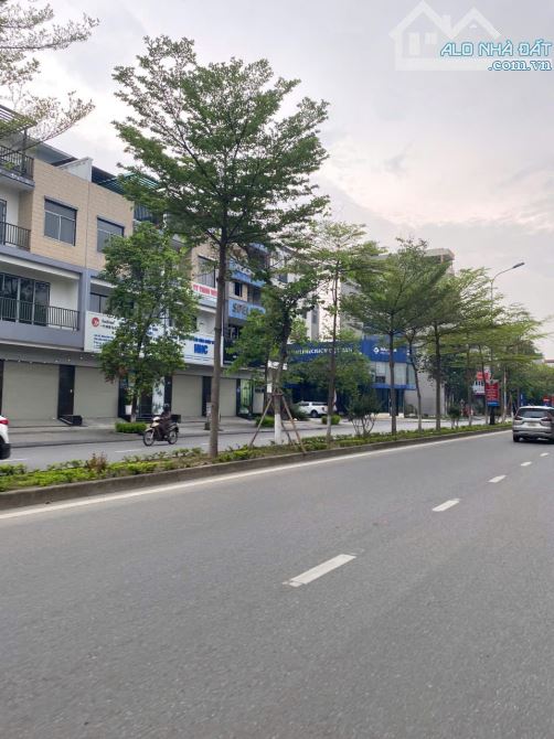 Pán căn Shophouse mặt Bình Than nhìn trường Quốc tế Kinh Bắc kđt Hud Trầu Cau, tp BN.