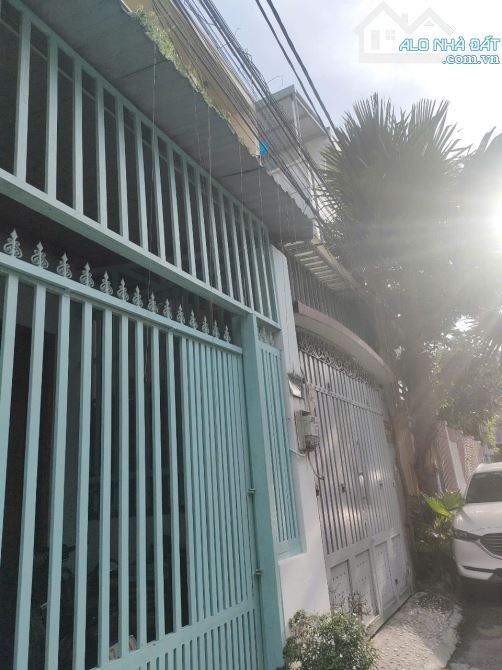 "Bán nhà 3 tầng tặng nội thất - Đường Đinh Phong Phú - Tăng Nhơn Phú B -  Q 9 .Giá nhỉnh n