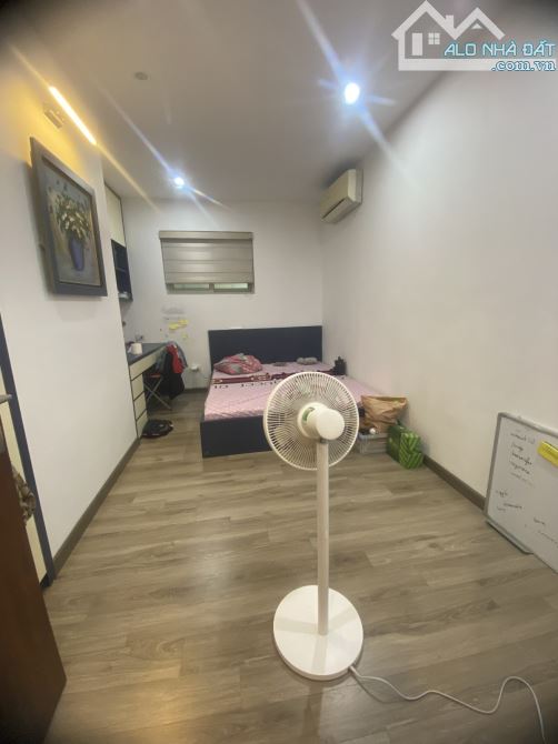BÁN CĂN HỘ TT KIM LIÊN, ĐỐNG ĐA 95M2, CHỈ 6.5 TỶ – 4 MẶT THOÁNG – DÂN TRÍ CAO – Ở SƯỚNG.