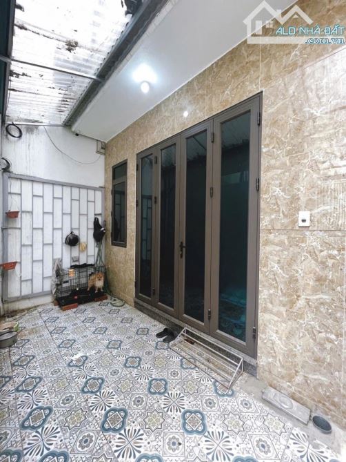 Nhà Biên Giang 35m 4 tầng 4 ngủ, giá nhỉnh 3 tỷ , tặng toàn bộ nội thất