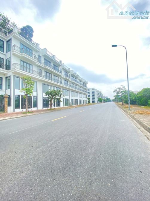 Nhà liền kề 5tầng- khu TĐC Trâu Quỳ - 71m - 14tỷ