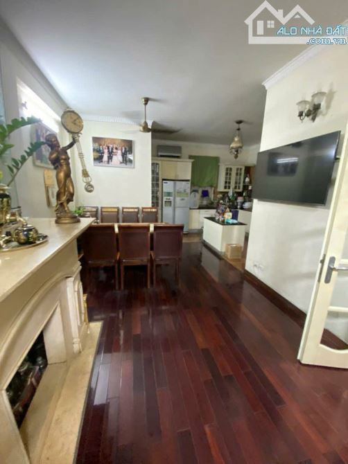 Bán nhà mặt phố Trích Sài Tây Hồ. Sổ 64m, 5 tầng thang máy MT6m Giá 60 tỷ View hồ tây - 1