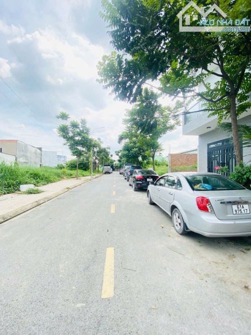 Bán Đất thổ cư  QL1A, phường AN PHÚ ĐÔNG,Q12, dt 50,5m²(5,5x9,5). Hẻm 12m.giá 3,85 tỷ - 1