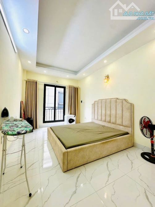 BÁN NHÀ NGÕ 206 CỔ LINH LONG BIÊN 5 tỷ 35 m 5 tầng MT 4m, Ô Tô, KD, đối diện AEON - 1