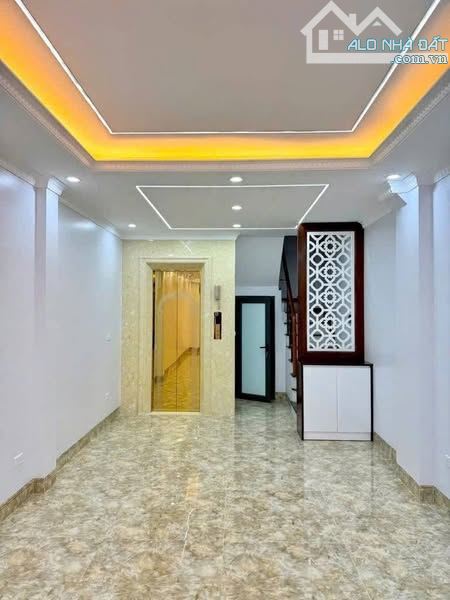 BÁN NHÀ LINH ĐÀM, HOÀNG MAI, VỊ TRÍ VIEW HỒ, 6 TẦNG THANG MÁY, Ô TÔ, 43M2, 7.8 TỶ - 1