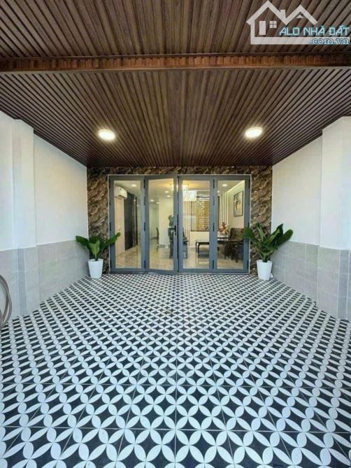 Bán nhà quận 7, xe hơi ngủ trong nhà, 4.5x15m, chỉ 6 tỷ - 1