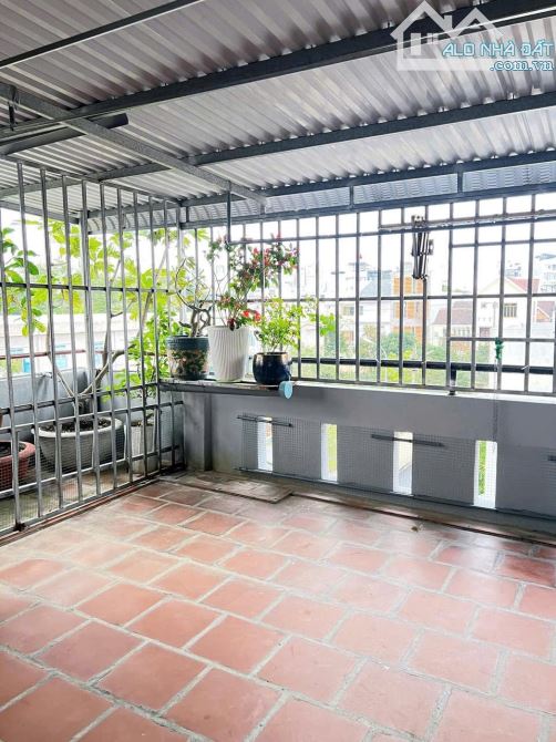 Mình cần bán nhà 3 tầng 2 mặt kiệt ôtô Nguyễn Công Trứ , Quận Sơn Trà , TP. Đà Nẵng ⭐⭐⭐⭐⭐ - 1
