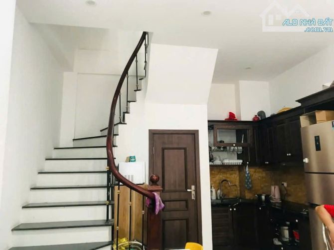 Cho thuê nhà phố Nguyễn Lam, phúc Đồng, Long Biên 8 triệu, 34 m ,4 tầng,3 PN, full NT,Ô TÔ - 1