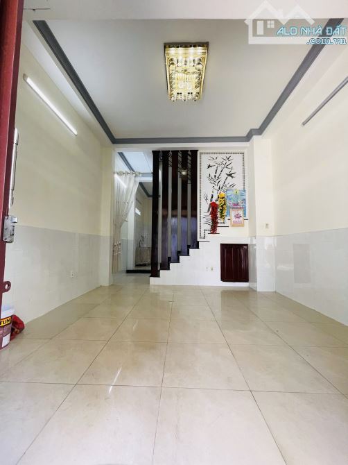 BÁN NHÀ PHAN HUY ÍCH, GẦN EMART, 3PN, NGANG 4.3m, HẺM XE HƠI 1 TRỤC, 5 TỶ NHỈNH NHẸ - 1