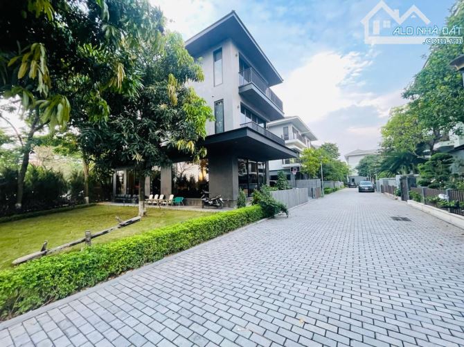 BÁN LIỀN KỀ NGUYỄN CƠ THẠCH- Ô TÔ TRÁNH, VỈA HÈ- 105M2, MẶT TIỀN 7M, 4 TẦNG_ GIÁ 36 TỶ - 1