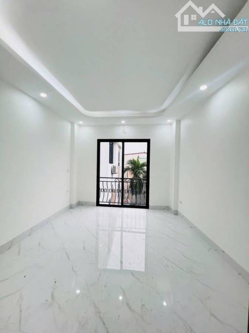 Cần bán nhà 5 tầng Yên Bệ-Kim chung Hoài Đức.nhà mới king koong giá chỉ nhỉnh 4 tỷ - 1