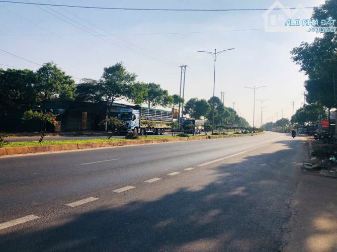 900mv đất TMDV gần BV nhi Tâm Đức, ĐH Y Dược và Hoàng Việt - 1