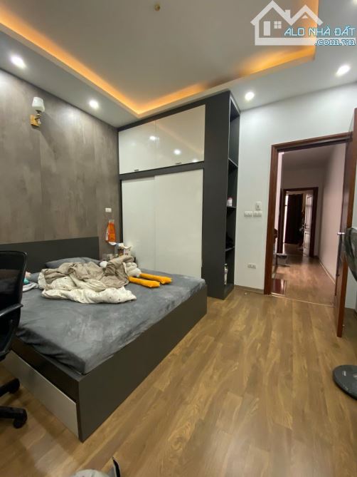 Bán nhà đẹp dân xây Mễ Trì - Mỹ Đình gần oto 55m*5T MT 4m giá hơn 11 tỷ - 1