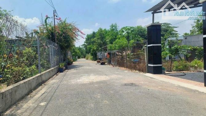 Bán 888m2 đất mặt tiền đường Dx16 gần chợ Phú Thứ, Phú An giá 4,2tỷ - 2