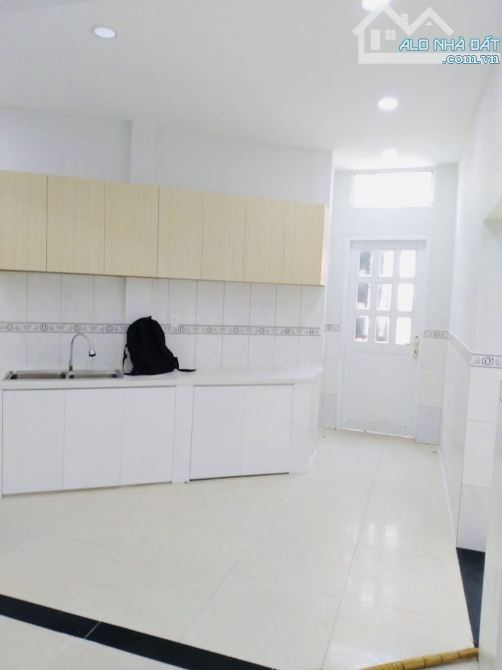 MẶT TIỀN KINH DOANH KHU QUÂN ĐỘI NGANG BỀ THẾ GẦN 6 MÉT NỞ HẬU 8M ĐẤT 64M2 - GIÁ SIÊU MỀM - 2