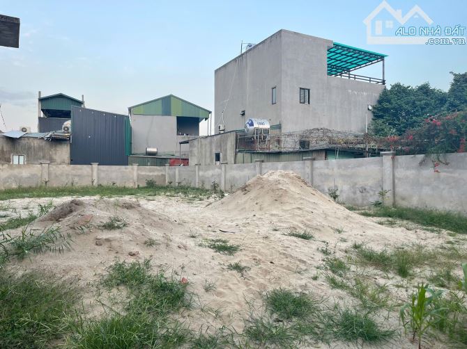 Bán đất Cự Khối, Ô Tô tránh, Kinh Doanh, lô góc, 305 m2, mặt tiền15 m, giá chỉ 38 tỷ - 2