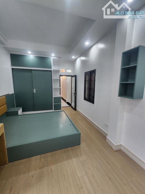 Bán nhà 5 tầng phố Nguyên Khoái – 36m², ô tô đỗ cửa, nội thất xịn – Giá chỉ 5,5 tỷ! - 2