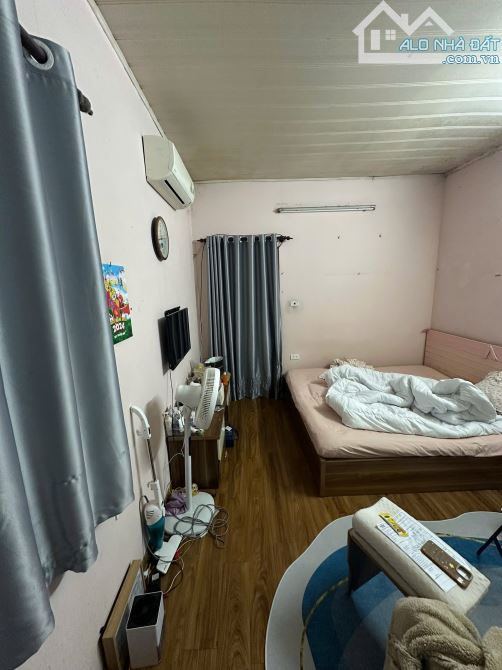 CC BÁN ĐẤT TẶNG NHÀ 2 TẦNG-THỬA ĐẤT VUÔNG ĐẸP-2THOÁNG-KIM NGƯU -GIÁ ĐẦU TƯ - 2