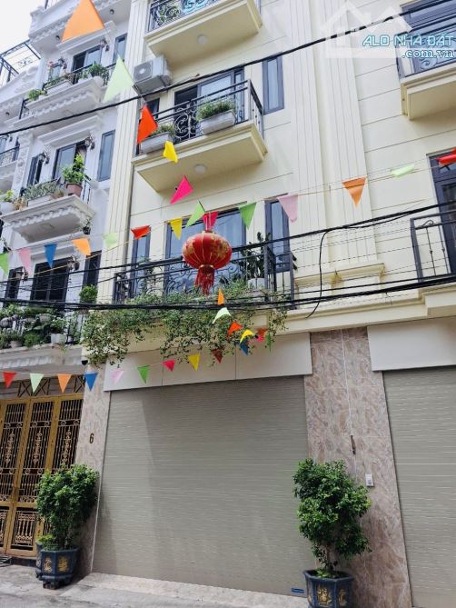 Đại Cát -Liên Mạc-Bắc Từ Liêm 5 Tầng Dân Xây Cực Chắc Chắn DT 40m .Ô Tô Vào Nhà .6,5 Tỷ - 2