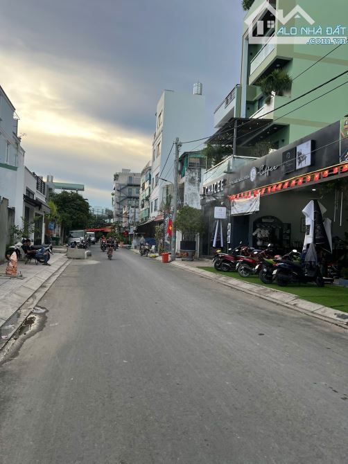 Bán đất 8x15m tặng nhà cấp 4, Nam Hùng Vương, thông An Dương Vương, 7.9 tỷ - 2
