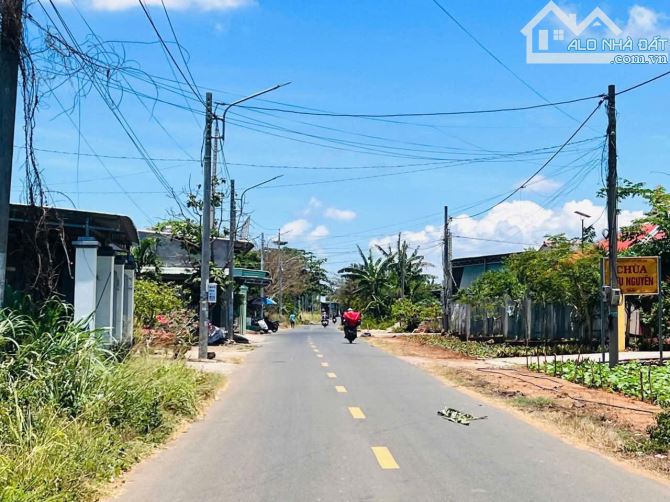 👉 707m2 Mặt tiền Nguyễn Huệ- TT.Đất Đỏ  🏪 Bán kính 1.5km đủ tiện ích - 2