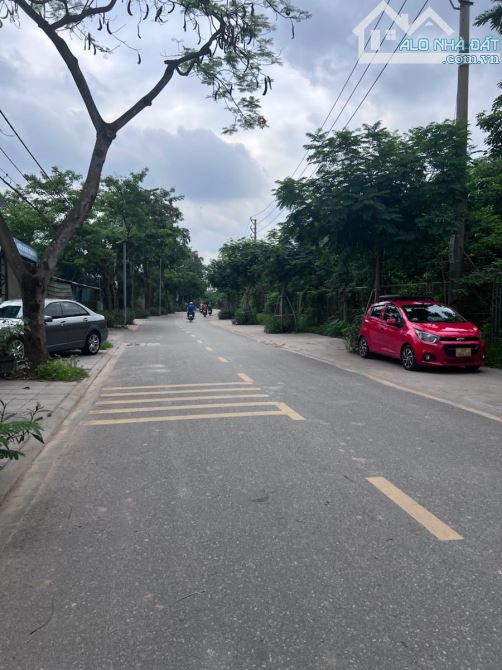 Bán gấp đất 35m - ô tô vào đất - 3.2 tỷ đường Xuân khôi - 2