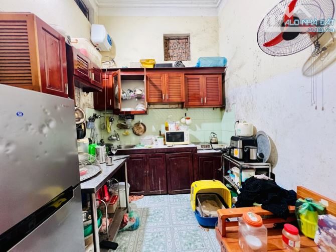 Bán nhà Phạm Văn Đồng ngõ thông kinh doanh 50m2 -4t- mt 4.6m - nhỉnh12 tỷ ( thươg lượg ) - 2
