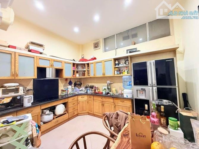 Bán nhà đẹp phố Võ Chí Công 40m2 5tầng mặt tiền 6.5m 7.5 Tỷ Cầu Giấy - 2