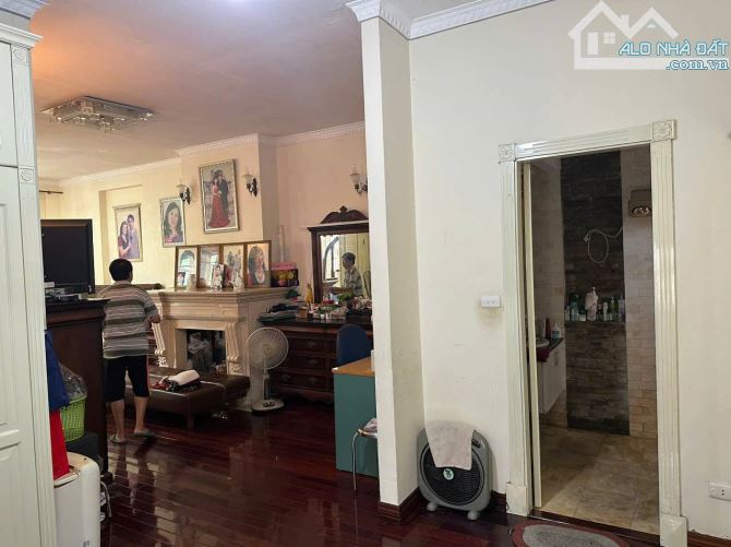 Bán nhà mặt phố Trích Sài Tây Hồ. Sổ 64m, 5 tầng thang máy MT6m Giá 60 tỷ View hồ tây - 3